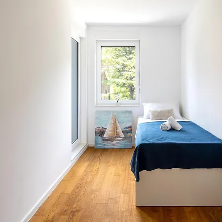 Luxury Penthouse Near Kasjuni Centre *