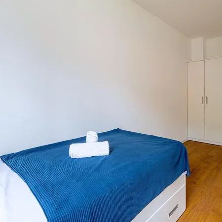 Luxury Penthouse Near Kasjuni Centre