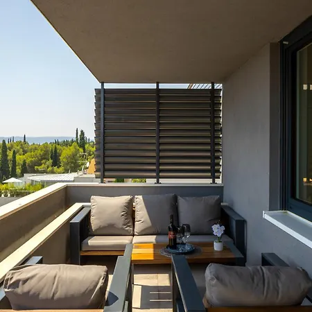 Apartmán Luxury Penthouse Near Kasjuni Centre *