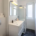 Luxury Penthouse Near Kasjuni Centre Apartamento