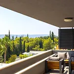 Luxury Penthouse Near Kasjuni Centre Apartamento *
