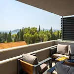 Apartamento Luxury Penthouse Near Kasjuni Centre